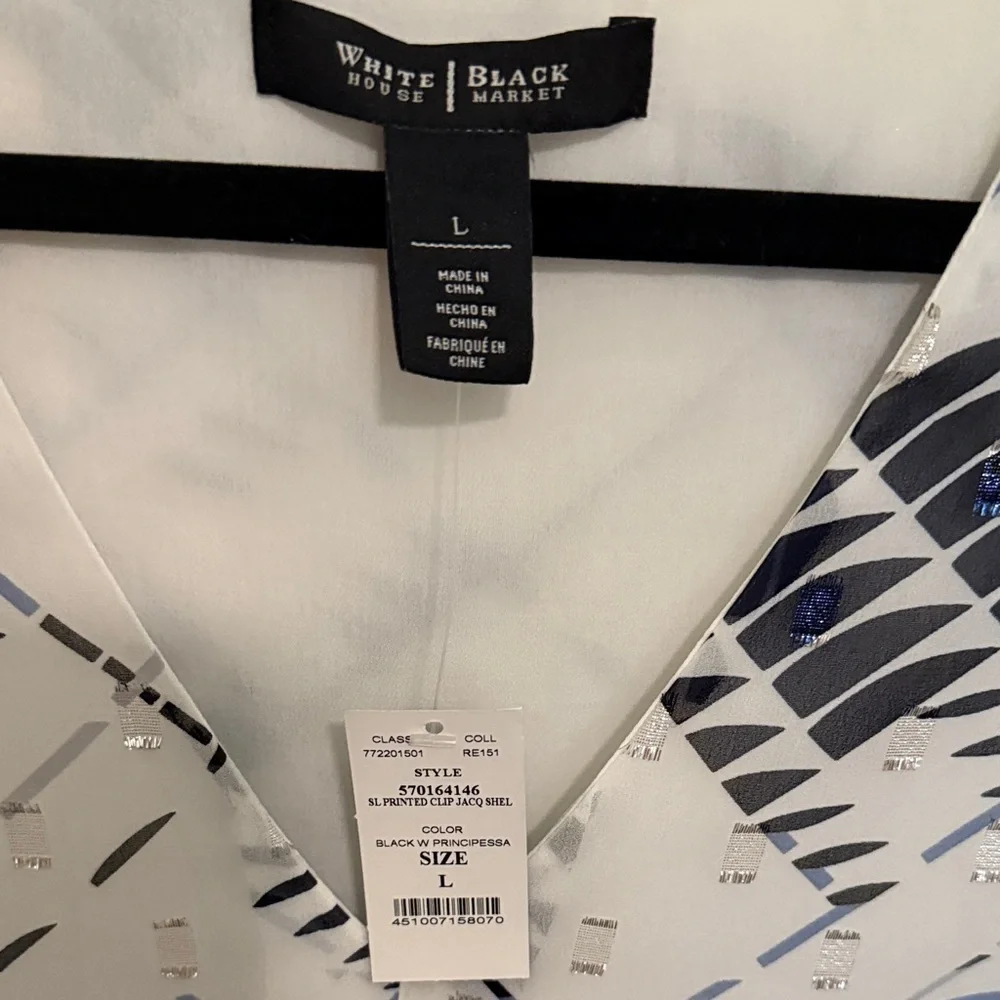 White House Black Market Geometric Sleeveless Blouse - Navy and White Size Large - Picture 3 of 4